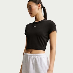 Camiseta Nike Sportswear Chill Knit Feminina - Foto 4