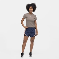Camiseta Nike Sportswear Feminina - Foto 4