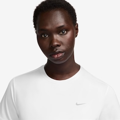 Camiseta Nike Swift Feminina - Foto 3