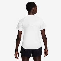 Camiseta Nike Swift Feminina - Foto 2