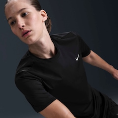 Camiseta Nike Swift Feminina - Foto 3