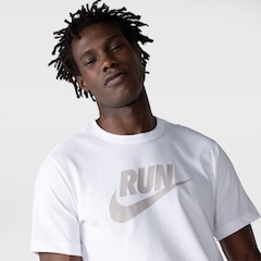 Camiseta Nike Tee Run Swoosh Masculina - Foto 1