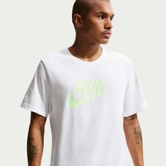 Camiseta Nike Tee Run Swoosh Masculina - Foto 1