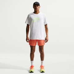 Camiseta Nike Tee Run Swoosh Masculina - Foto 2