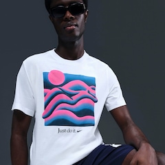 Camiseta Nike Sportswear OC Masculina - Foto 3