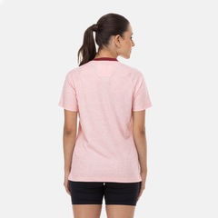 Camisa do Fluminense 25/26 Torcedor Outubro Rosa Umbro Feminina - Foto 3