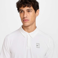 Camisa Polo Nike Court ADV Masculina - Foto 4