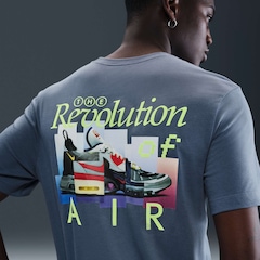 Camiseta Nike Sportswear Masculina - Foto 3