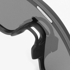 Óculos de Sol Oakley Latch Panel Matte Black - Foto 6