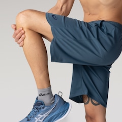 Bermuda ASICS Malha Recorte Lateral Masculina - Foto 6