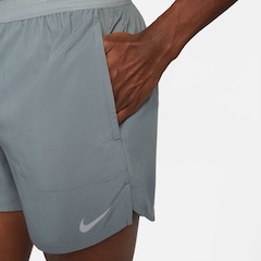 Bermuda Nike Dri-FIT 5in Stride Masculina - Foto 5