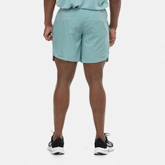 Bermuda Nike Dri-FIT 7in Stride Masculina - Foto 3