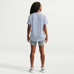 Camiseta Nike Dri-FIT One Feminina - Foto 3
