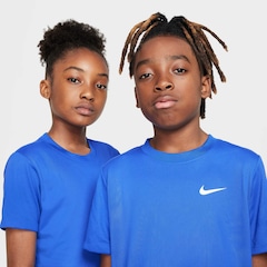Camiseta Nike Dri-FIT Legend Swoosh Infantil - Foto 4