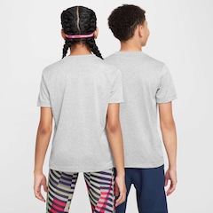 Camiseta Nike Dri-FIT Legend Swoosh Infantil - Foto 2