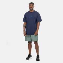 Camiseta Nike Sportswear Essential Masculina - Foto 4