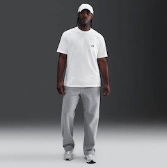 Camiseta Nike Sportswear Patch Masculina - Foto 5