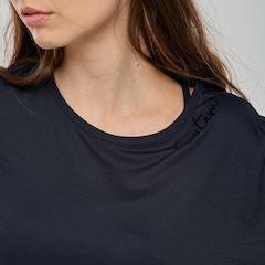 Camiseta Vestem Manga Curta - Feminina - Foto 3