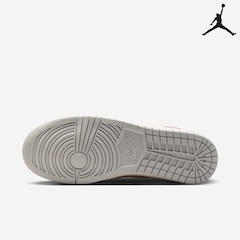 Tênis Masculino Nike Air Jordan Skyline Low - Foto 8