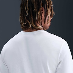 Camiseta Nike Sportswear SSNL Club Masculina - Foto 3