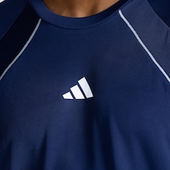 Camiseta adidas Tech APP Masculina - Foto 4