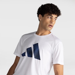 Camiseta adi365 Running Essentials Brand Love Masculina - Foto 4