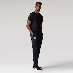 Calça Umbro Santos 26 Viagem Torcedor - Masculina - Foto 3