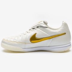 Chuteira Futsal Adulto Nike Tiempo Legend Touch of Gold R10 Edição Comemorativa - Foto 4
