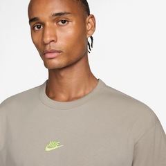 Camiseta Nike Sportswear Premium Essentials Masculina - Foto 3