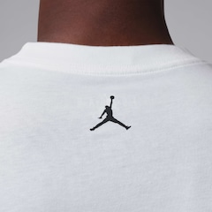 Camiseta Nike MJ BRK ESS 85 GFX Crew - Masculina - Foto 4