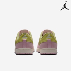 Tênis Feminino Nike Air Jordan Skyline Low - Foto 5