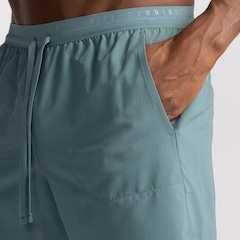 Shorts Dri-FIT Nike Stride Masculino - Foto 6