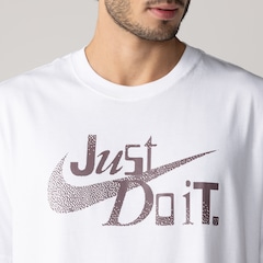 Camiseta Nike Sportswear JDI Unissex - Foto 4