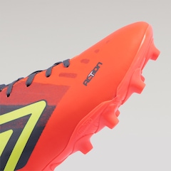 Chuteira de Campo Adulto Umbro Action - Foto 3