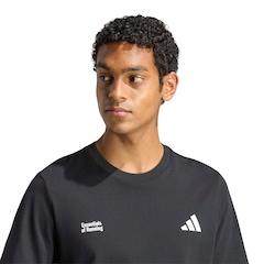 Camiseta adidas Corrida Grafica Masculina - Foto 5