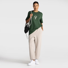 Camiseta Nike Milwaukee Bucks Unissex - Foto 4