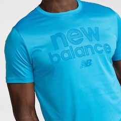 Camiseta New Balance Sport Graphic Masculina - Foto 4
