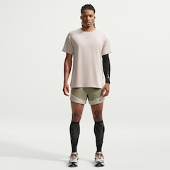 Camiseta Nike AF Stride Masculina Corrida - Foto 1