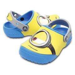 Sandália Crocs Funlab Minions Clog - Infantil - Foto 3