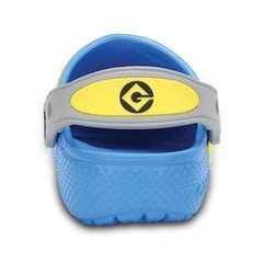 Sandália Crocs Funlab Minions Clog - Infantil - Foto 6