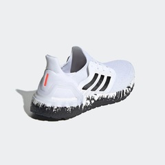 Tênis adidas UltraBoost 20 - Feminino - Foto 11