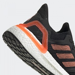 Tênis adidas UltraBoost 20 - Feminino - Foto 4