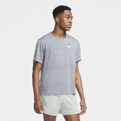 Camiseta Nike Dri-Fit Miler - Masculina - Foto 1