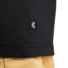 Camiseta Nike SB Básico - Masculina - Foto 4