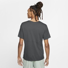 Camiseta Nike Breathe - Masculina - Foto 2