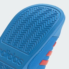 Chinelo adidas Adilette Shower Slide - Infantil - Foto 10