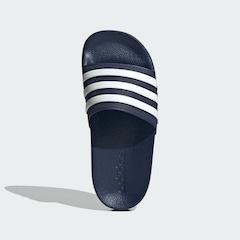 Chinelo adidas Adilette Shower Slide - Infantil - Foto 4