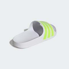 Chinelo Slide adidas Adilette Aqua - Infantil - Foto 7