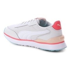 Tênis Puma R78 FUTR Decon - Feminino - Foto 2
