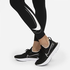 Calça Legging Nike Dri-FIT Swoosh Run - Feminina - Foto 6